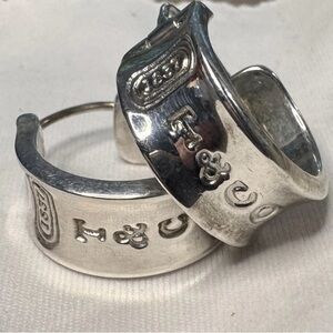 Tiffany & Co. 925 Sterling Chunky Hoop Earrings - 💯 % Authentic w/ Box ✨EUC✨